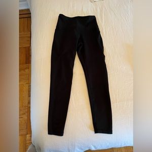 **LIKE NEW** Danskin black leggings with pockets